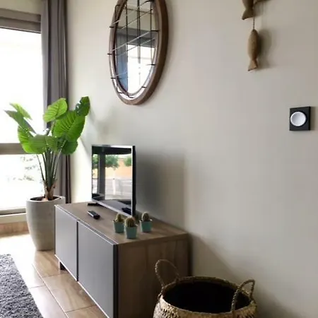 Residencial Playa Poniente アパート ヒホン