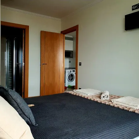 Residencial Playa Poniente * ヒホン